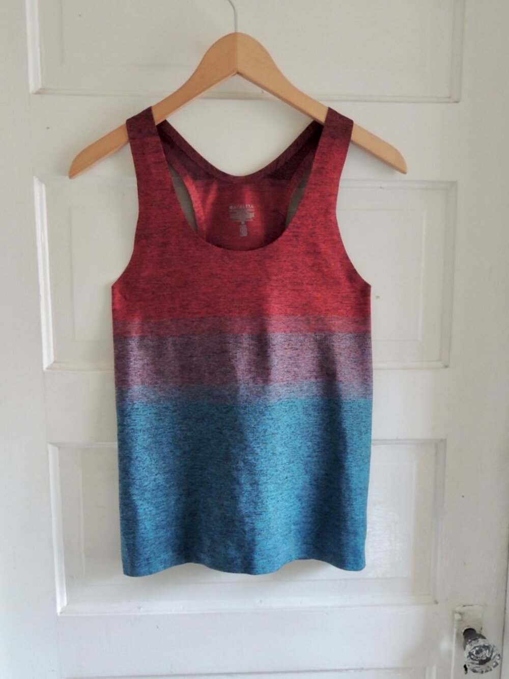 Athleta Red to Blue Relay Racerback Ombre Workout Tank Like New M
